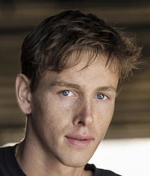 Harris Dickinson - New star 5bb0c3af022dd.jpg