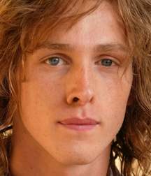 Harris Dickinson - New star 5bb0c40dd6f73.jpg