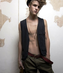 Fashion World Boys 5bb0ea4416774.png