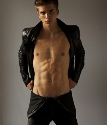 Fashion World Boys 5bb0eadb7a76c.png