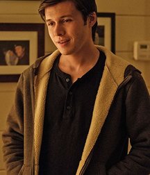 Nick Robinson ("Love Simon") 5bb8e364ea666.jpg
