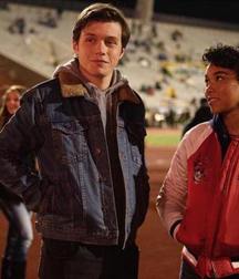 Nick Robinson ("Love Simon") 5bb8e40aeb41a.jpg