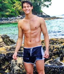 Twink00 & 0 5bba5a1ec351f.png