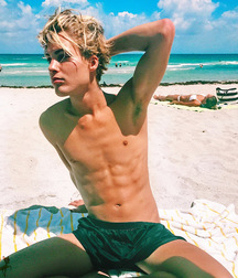 Naked Torso Gay Tube 5f2d493f327cd.jpg