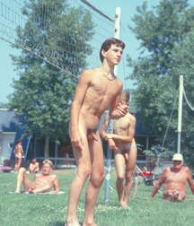 Naked in Public Gay Tube 5f6f665e74102.jpg