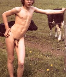 Standing ♂ Nudes Gay Porn Tube 5f706a64f148f.jpg