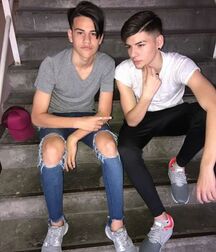 Sneaky Poses Gay Tube 603fc4c3e54e4.jpg