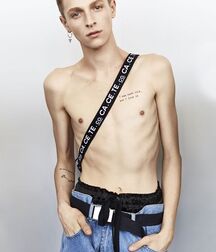 Sneaky Poses Gay Tube 603fc5165ed38.jpg
