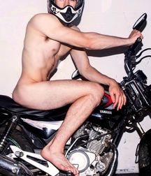 Sneaky Poses Gay Tube 603fc57f9dfc6.jpg