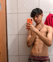 Sneaky Poses Gay Tube 603fc6822900e.jpg