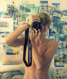 Shirtless Twinks 5e828f529ef50.jpg