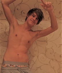 Shirtless Twinks 5e828f6ff1702.jpg