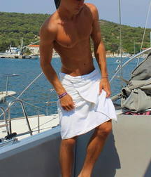 Shirtless Twinks 5e828f71ba3c2.jpg