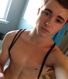 Shirtless Twinks 5e828f74779b9.jpg