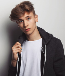 PP's Picture Treats 5e9e4b241dea0.jpg