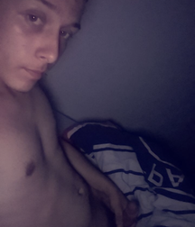 Sexy twink (from Rouen France) 5c36388d4dd9b.png