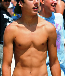 Boys At The Beach 5a5ae2853dd8c.jpg