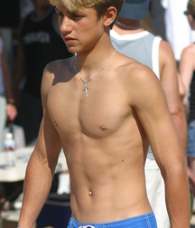 Boys At The Beach 5a5ae28cc9bd3.jpg