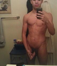 Naked Boys I Like 5a6dd020616aa.jpg