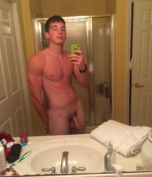 Naked Boys I Like 5a6dd07b8b64d.png