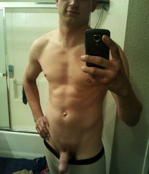 College boy selfies 5a74871732b99.jpg