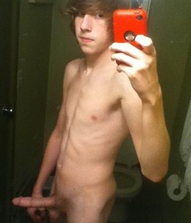 College boy selfies 5a74875827e5d.jpg