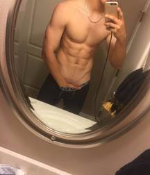 College baseballer Layton 5a7a4f4f6e362.jpg