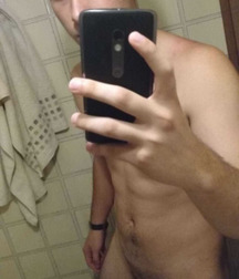 Mix of Young Cocks 5a82e4fc94479.jpg