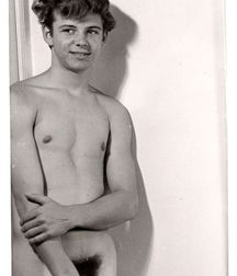 Mix of Young Cocks 5a82e523e3761.jpg