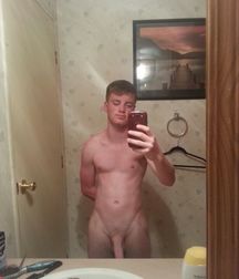 Mix of Young Cocks 5a82e53967407.jpg