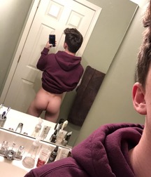 Seth L, 18 yo boy who likes to show off 5b0076af6b9b5.jpg