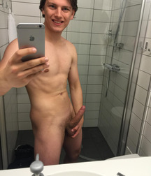 More Boys Showing Off 5b007ea88406d.jpg
