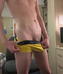 Four Exhibitionist Teens 5bae854123ef3.jpg