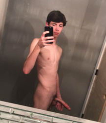Selfies from Tumblr 5c0d5c551ef86.png