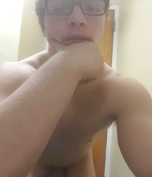 Selfies from Tumblr 5c0d5cab190be.jpg