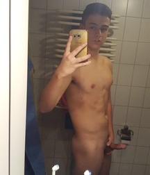 Tumblr Selfies for Saturday 5c15beec32392.jpg