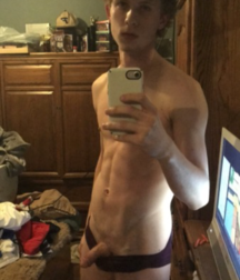 Sunday morning selfies from Tumblr 5c1655a216fdf.png