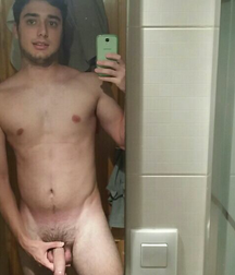 Monday morning selfies from Tumblr 5c17ac32ac293.png