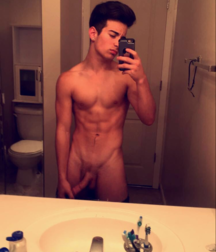 Monday morning selfies from Tumblr 5c17ac8cbb49e.png