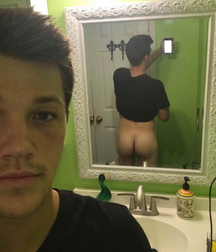 Monday morning selfies from Tumblr 5c17ac94b1af1.png