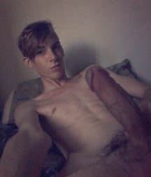 Monday morning selfies from Tumblr 5c17acc138364.jpg