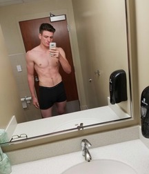 Monday morning selfies from Tumblr 5c17ebb50ee8f.jpg