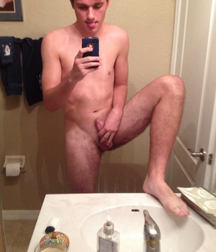 Monday morning selfies from Tumblr 5c17ebcf91446.png