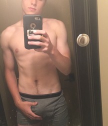 Monday morning selfies from Tumblr 5c17ebf56c236.jpg