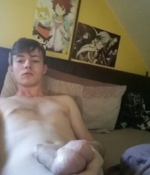 Monday night selfies from Tumblr RIP 5c184e3ae2ea4.jpg