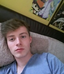 Monday night selfies from Tumblr RIP 5c184e3e8076c.jpg