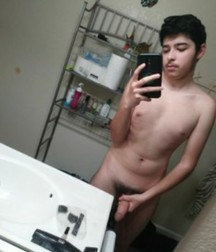 Naked selfies from PH 5cfbe9db4cb48.jpg