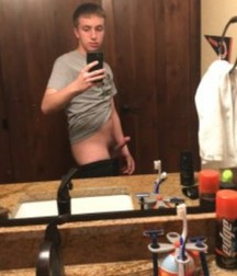 Baited Selfies from the Hub 5d4e0fe22d7af.jpg