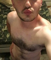 Baited Selfies from the Hub 5d4e0ff9cea60.jpg