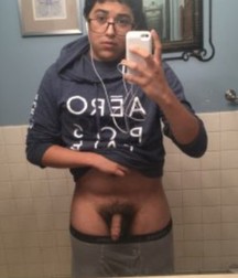 Baited Selfies from the Hub 5d4e100b91d23.jpg